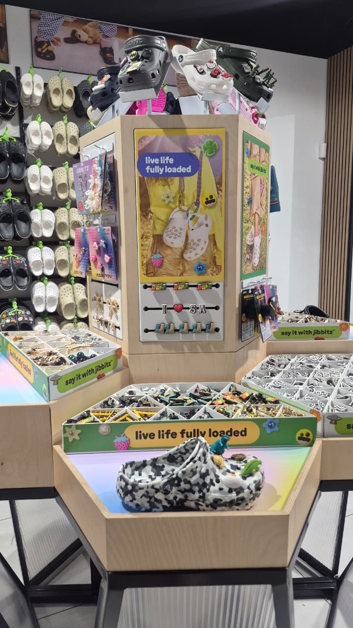 whatsapp-image-2026-08-25-at-20.26.19 Crocs  - Kolonnade Shopping Mall