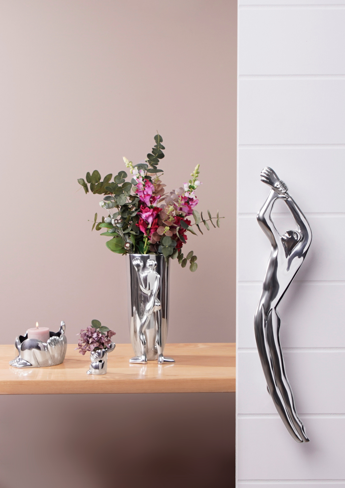 cb23_doorhandle_womanman image cb23_doorhandle_womanman CARROL BOYES - Kolonnade Shopping Mall