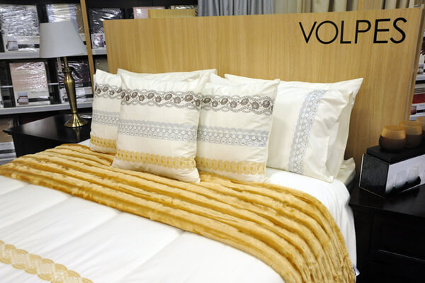 U81_2 VOLPES - Kolonnade Shopping Mall